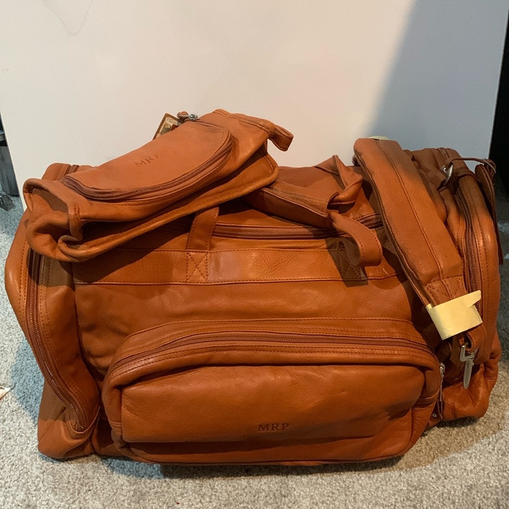 New Canyon Outback Leather Goods Duffle Luggage Travel